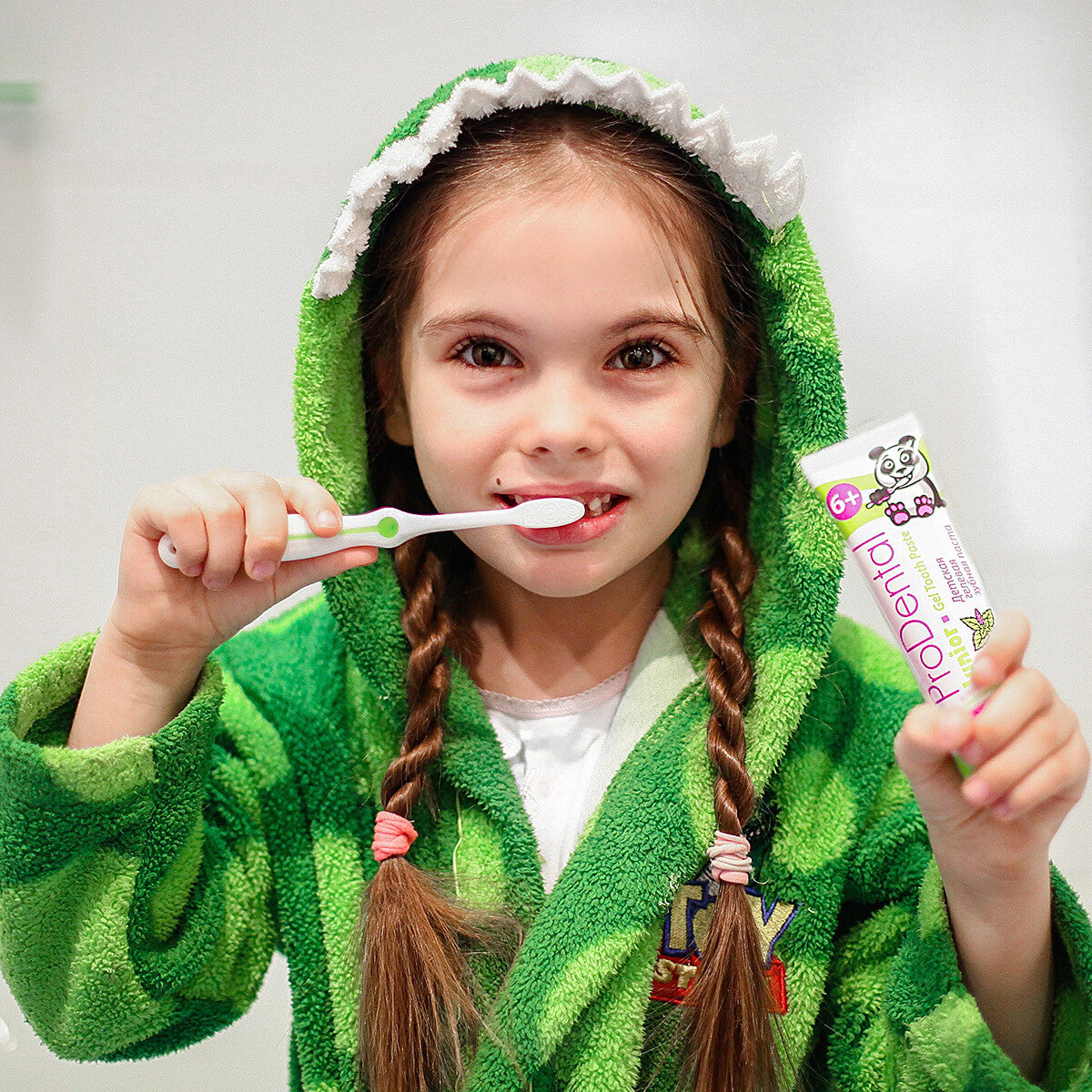 90153-03 Οδοντόβουρτσα «Prodental Junior» Γαλάζια